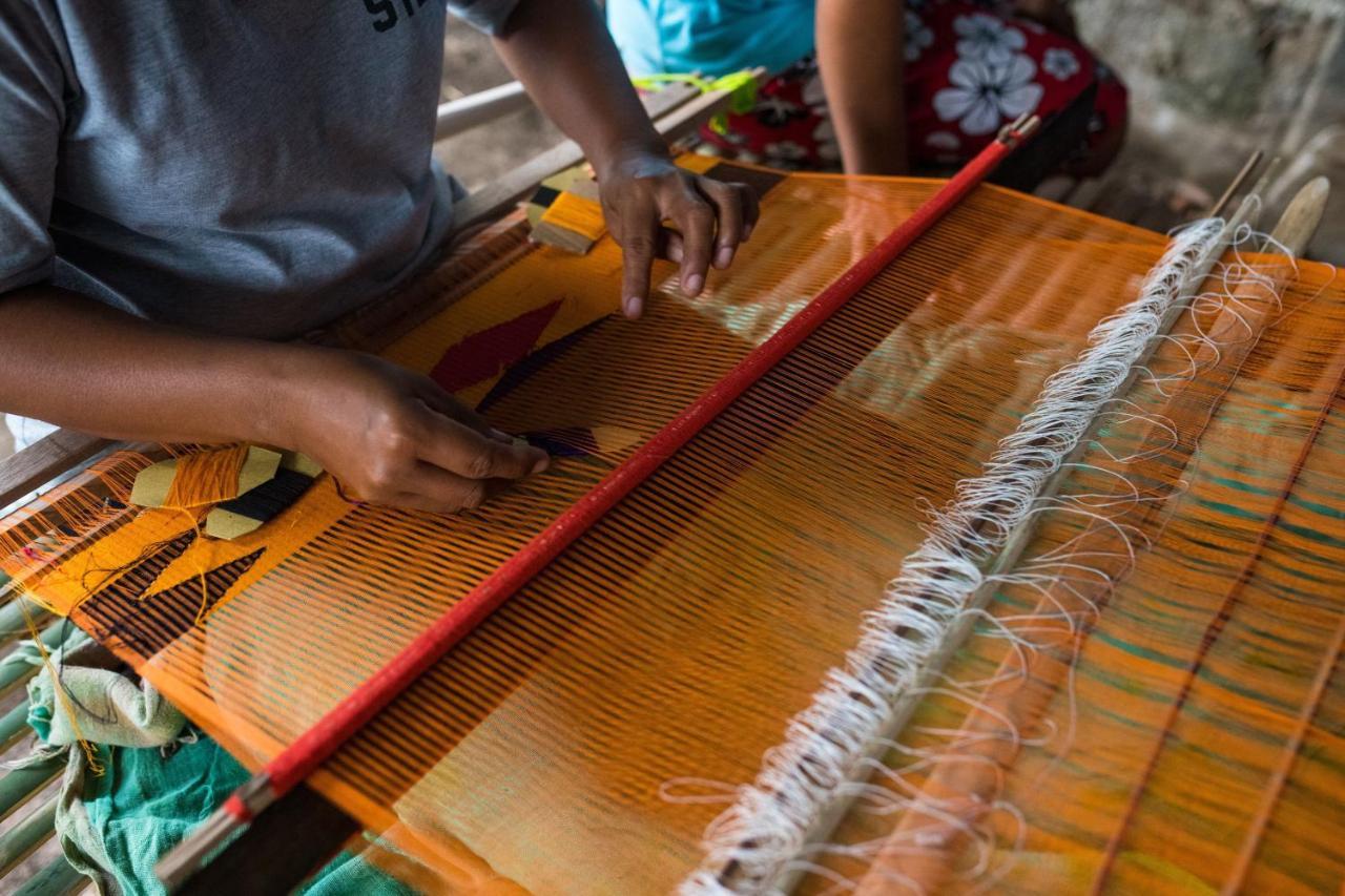 Sheraton Bali Kuta Resort Ngoại thất bức ảnh Weaving in Madagascar