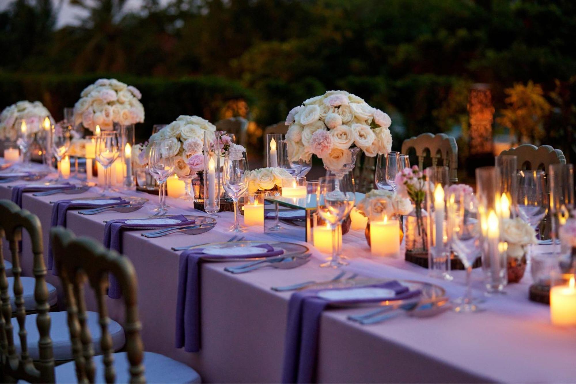Sheraton Bali Kuta Resort Ngoại thất bức ảnh A table set for a wedding reception