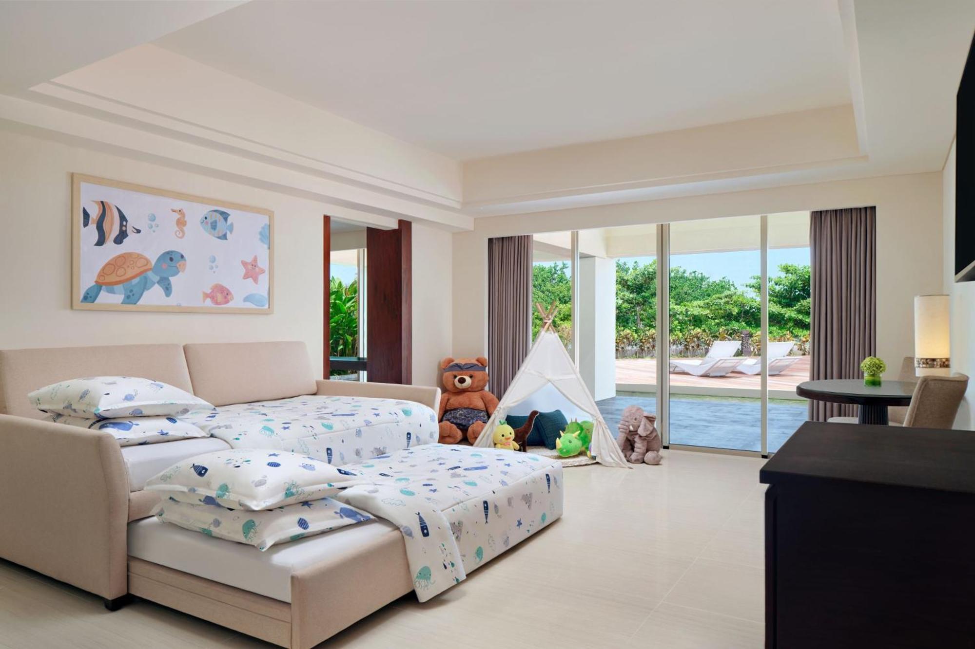 Sheraton Bali Kuta Resort Ngoại thất bức ảnh A bedroom at the Atlantis Paradise Island