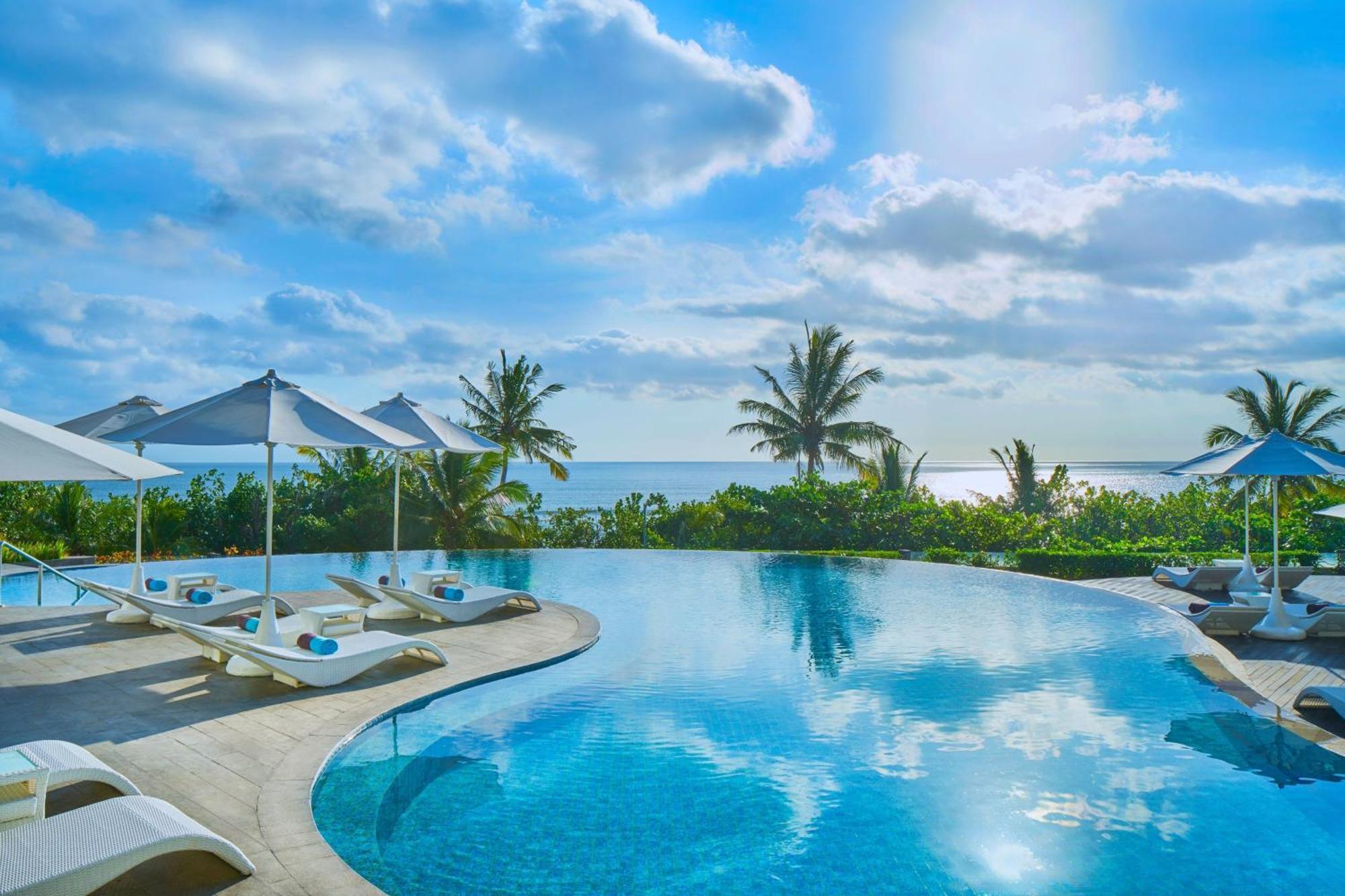 Sheraton Bali Kuta Resort Ngoại thất bức ảnh The Beach Club at Atlantis Paradise Island