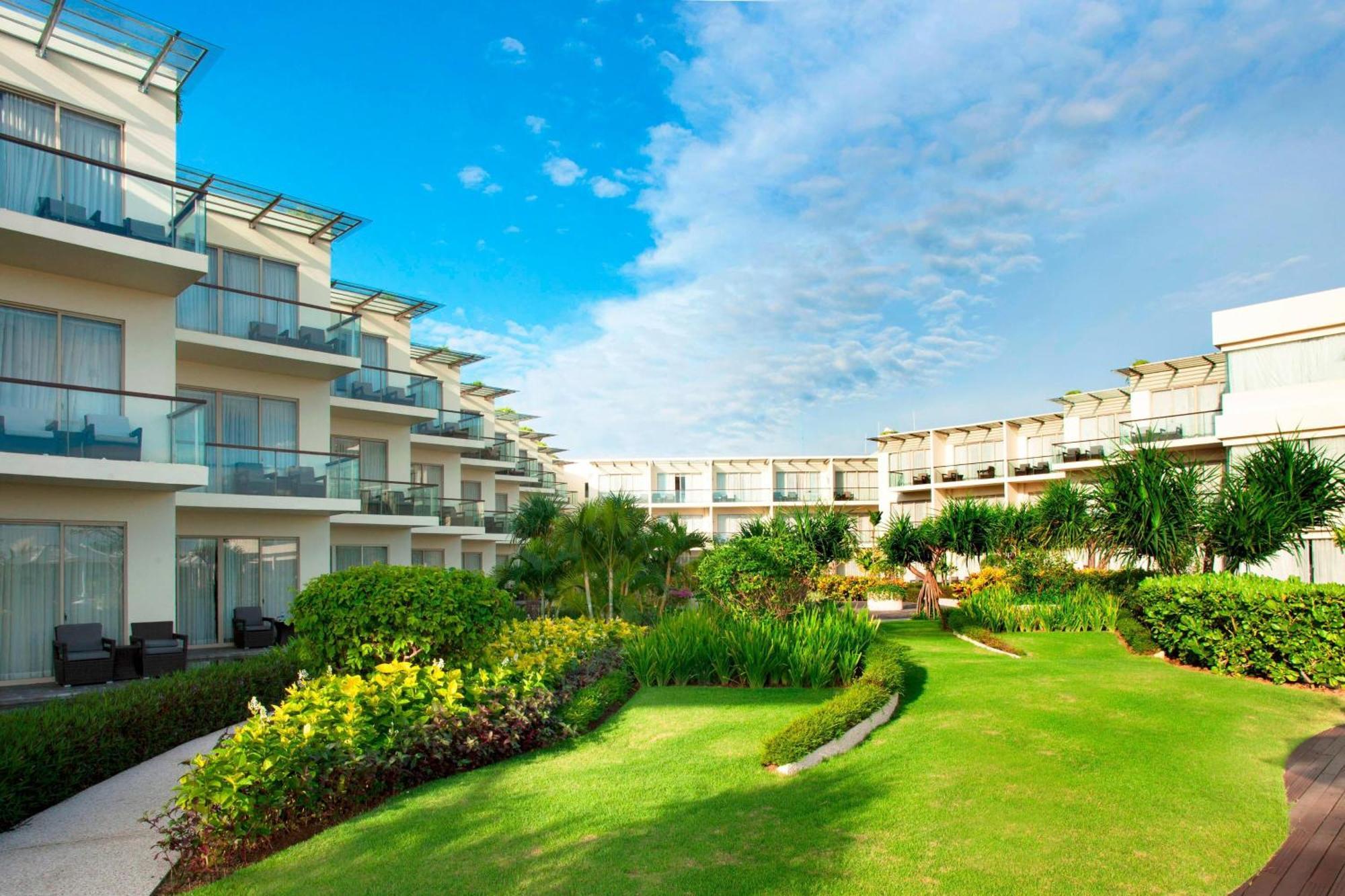 Sheraton Bali Kuta Resort Ngoại thất bức ảnh The Westin Playa Mujeres Golf Resort & Spa, located in Playa Mujeres, Quintana Roo, Mexico.