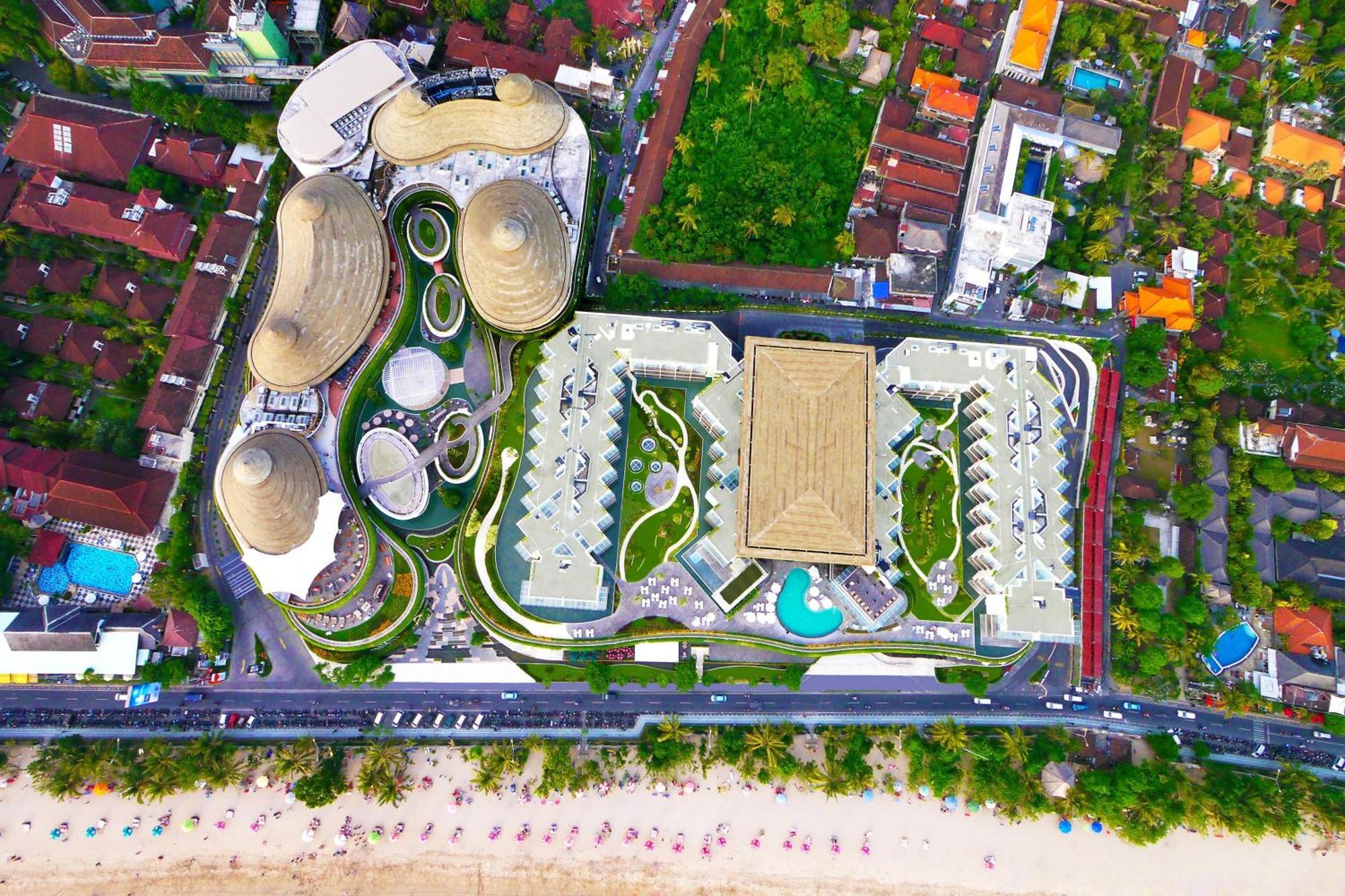Sheraton Bali Kuta Resort Ngoại thất bức ảnh Aerial view of the resort